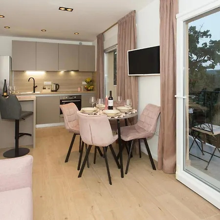 Gorgeous In With Kitchen *