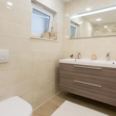 Gorgeous In With Kitchen *